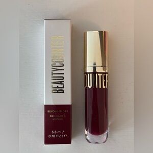 Beautycounter Beyond Gloss: Mulberry 
New in Box never used or tested